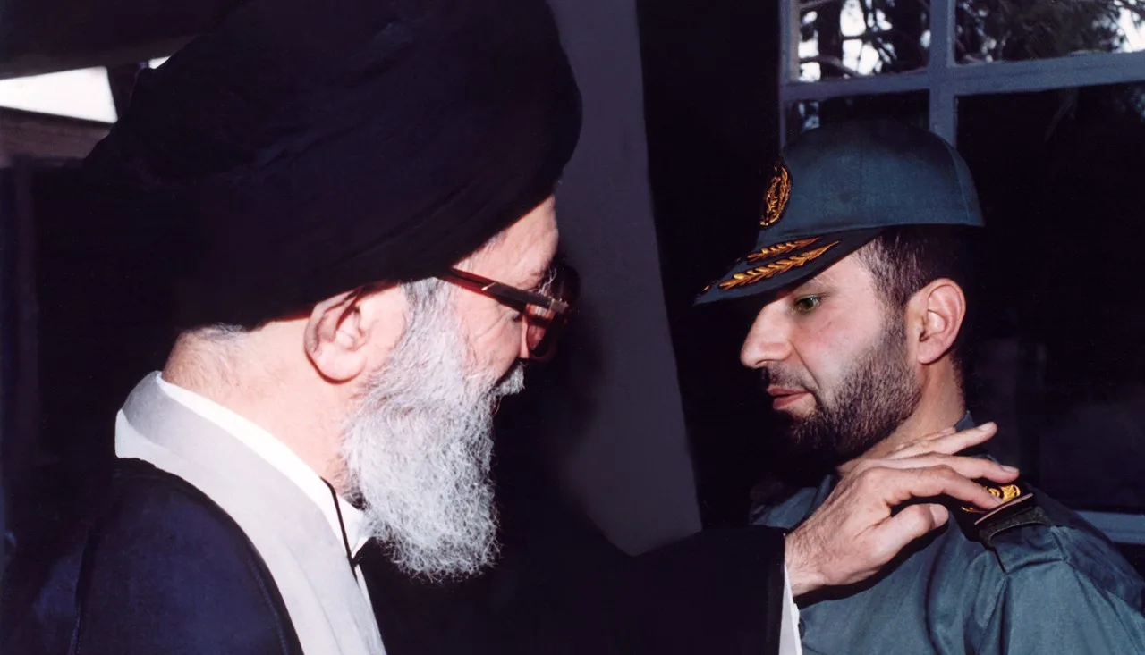 شهید حسن تهرانی مقدم که بود؟ زندگینامه و دستاوردها شهید حسن تهرانی مقدم و آیت الله خامنه ای