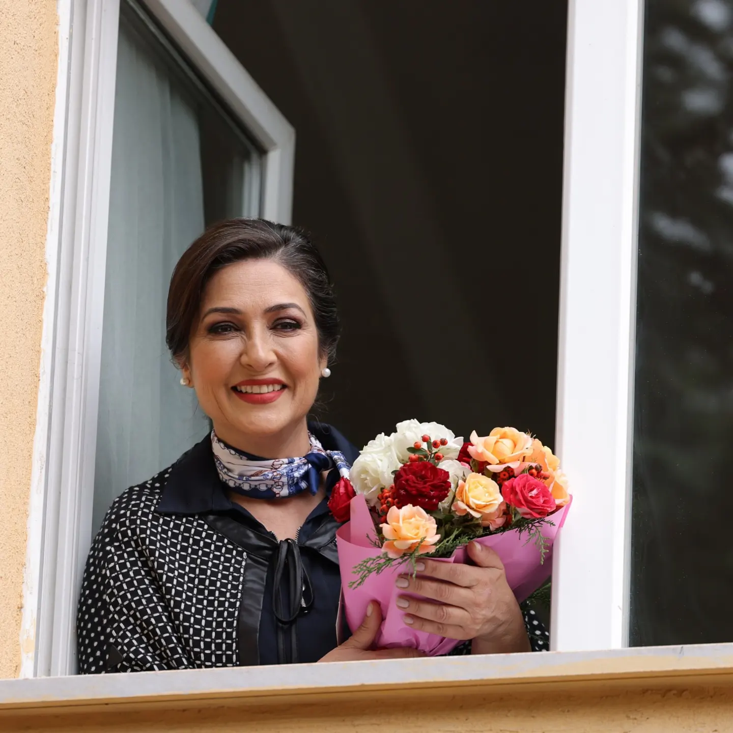 تصاویر و بیوگرافی بازیگران سریال عمارت مرجان + خلاصه داستان اولویه کاراجا (Ulviye Karaca)