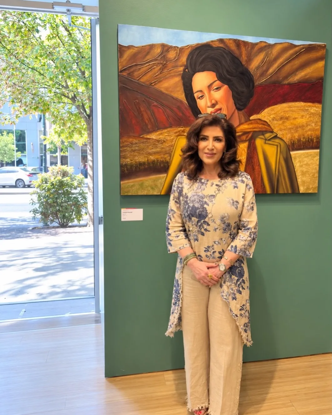 تصویر ژیلا امیرشاهی مجری سابق صدا و سیما در کنار همسر و دخترانش در کانادا ژیلا امیرشاهی